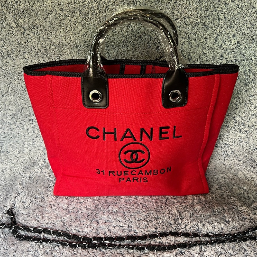 Beautiful red tote